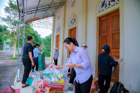 Hội từ thiện Hồng Ân